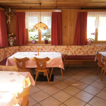 Gaestehaus Alpenruh Holzgau Exterior photo