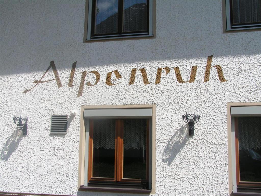 Gaestehaus Alpenruh Holzgau Exterior photo